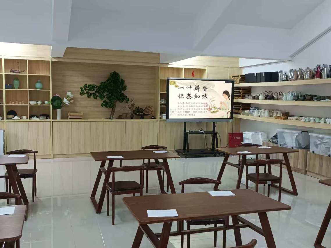 一叶藏天地，一茗润初心—2025年“一叶辨香，识茶知味”茶样识别活动顺利举行