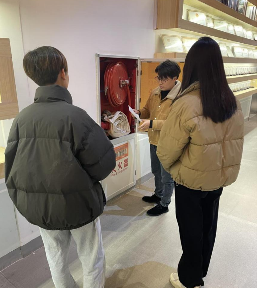 工艺美术系开展期初校园安全隐患排查工作
