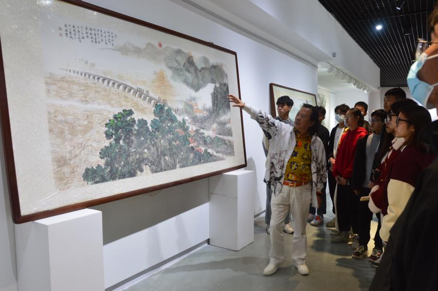 中国画艺术传承——榕树的内涵及国画技法