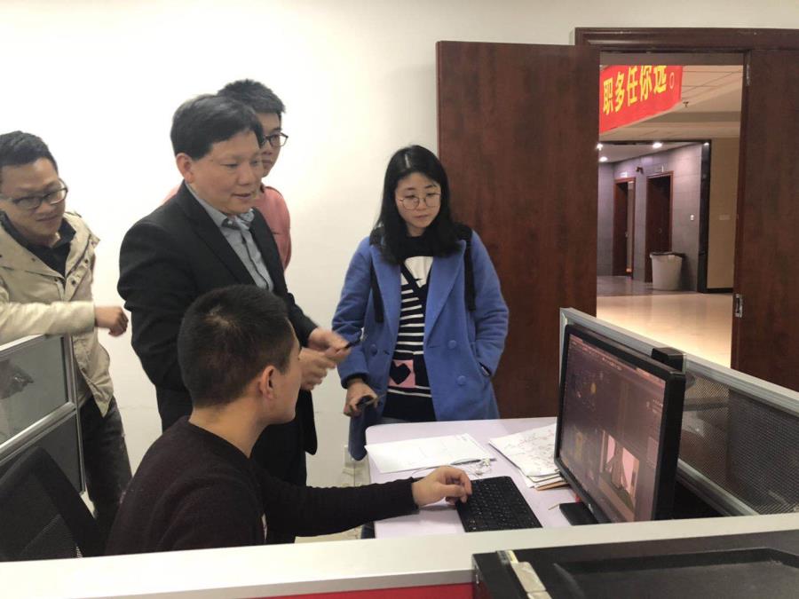 工艺美术学院教师走访看望顶岗实习学生